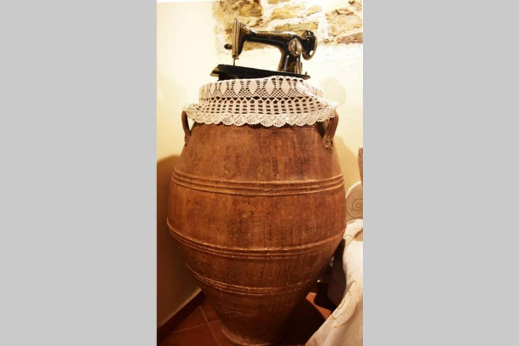 Traditional Cretan Stone House In The Center Of Crete Litos Екстериор снимка