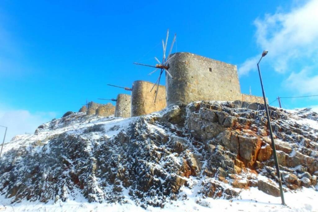 Traditional Cretan Stone House In The Center Of Crete Litos Екстериор снимка