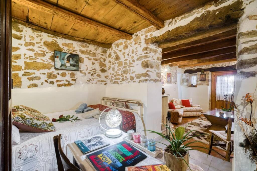 Traditional Cretan Stone House In The Center Of Crete Litos Екстериор снимка