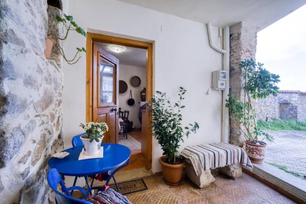 Traditional Cretan Stone House In The Center Of Crete Litos Екстериор снимка